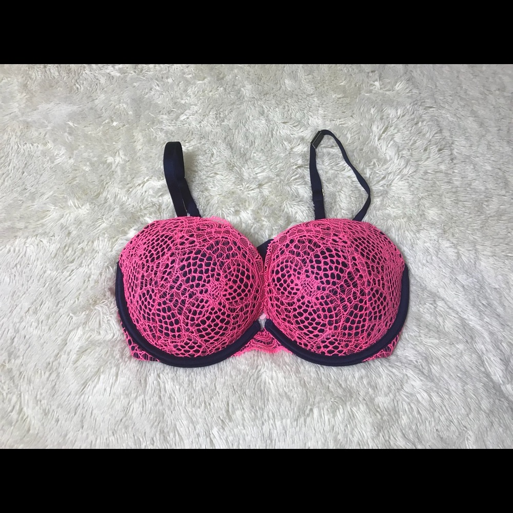 New Victoria’s Secret Very Sexy Push-up 32DD